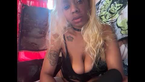 Snapshot of delightfuldark chatting on 10, 9, 2025 delightfuldark online show from 10, 9, 2025