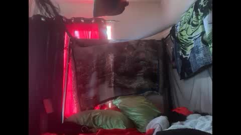 Snapshot of delightfuldark chatting on 17, 9, 2025 delightfuldark online show from 17, 9, 2025