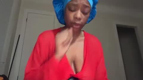 Snapshot of delightfuldark chatting on 4, 11, 2025 delightfuldark online show from 4, 11, 2025