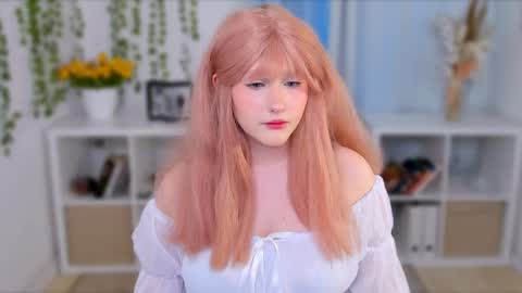 Delilah or Laila online show from 5, 4, 2026