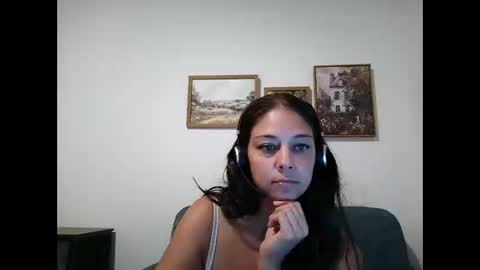 Snapshot of delinalake chatting on 21, 9, 2025 Delina online show from 21, 9, 2025