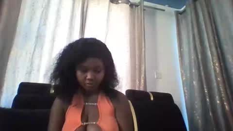 dellarine517299 online show from 15, 1, 2026