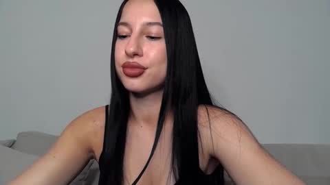 Snapshot of delly_love chatting on 10, 9, 2025 delly_love online show from 10, 9, 2025