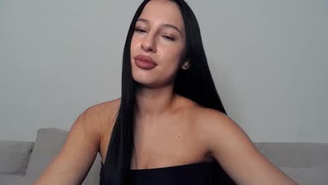 Snapshot of delly_love chatting on 14, 9, 2025 delly_love online show from 14, 9, 2025