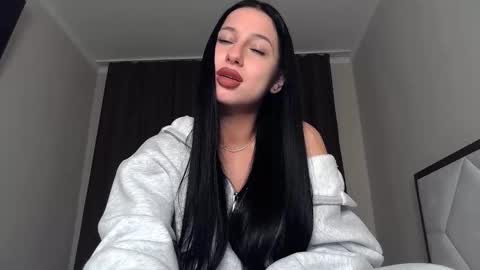 Snapshot of delly_love chatting on 10, 10, 2025 delly_love online show from 10, 10, 2025