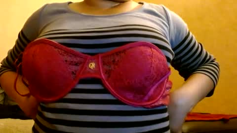 Delphine online show from 7, 1, 2025