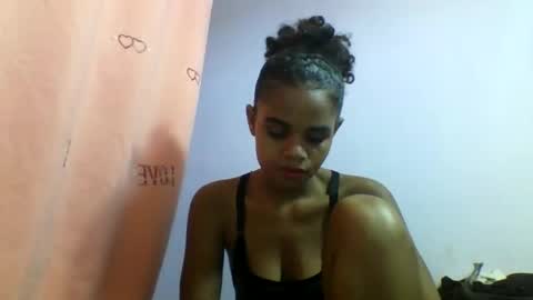 delphine online show from 27, 3, 2026