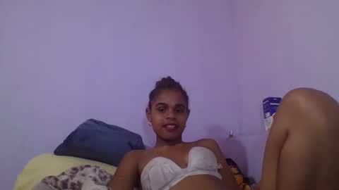 delphine online show from 13, 4, 2026