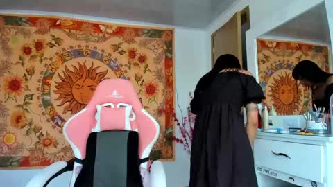 demeter__ online show from 12, 1, 2025