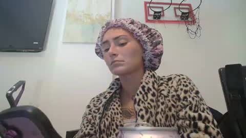 Snapshot of demiibear chatting on 23, 7, 2026 Demi online show from 23, 7, 2026