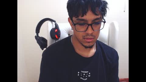 Demon online show from 30, 1, 2025