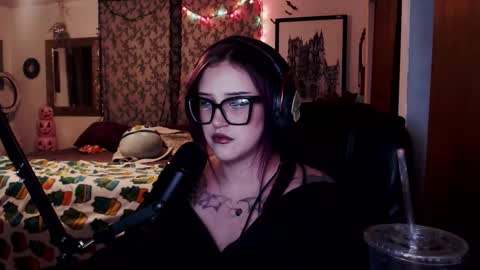 Demoness Mina online show from 1, 11, 2025