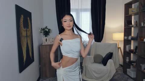 Mikky online show from 12, 11, 2025