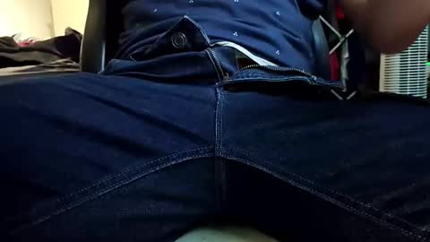 dennis210586 online show from 12, 1, 2026