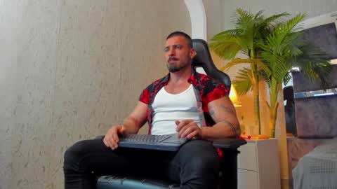 Snapshot of dennis_cox_ chatting on 1, 1, 2025 dennis_cox_ online show from 1, 1, 2025