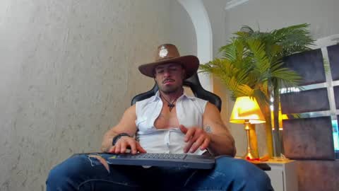 Snapshot of dennis_cox_ chatting on 3, 1, 2025 dennis_cox_ online show from 3, 1, 2025