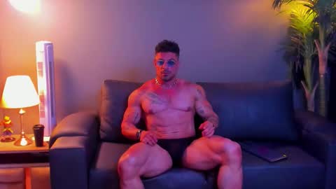 Snapshot of dennis_cox_ chatting on 17, 10, 2025 dennis_cox_ online show from 17, 10, 2025