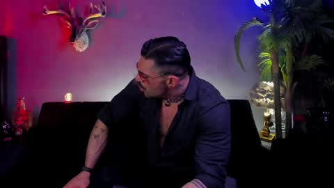 dennis_cox_ online show from 18, 4, 2026