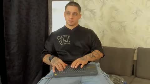 dennis munera online show from 12, 1, 2025