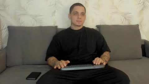 dennis munera online show from 17, 1, 2025