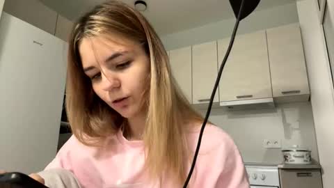 Denni online show from 7, 10, 2025