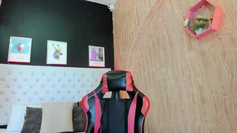 dennyzeans online show from 5, 12, 2025