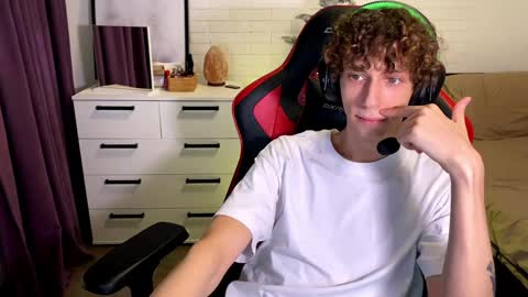 Snapshot of denobluora chatting on 10, 12, 2024 Jasper online show from 10, 12, 2024