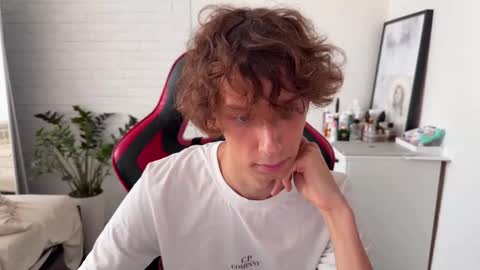 Snapshot of denobluora chatting on 3, 10, 2025 Jasper online show from 3, 10, 2025