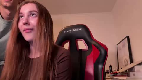 Snapshot of denobluora chatting on 17, 10, 2025 Jasper online show from 17, 10, 2025