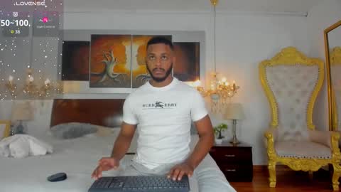 Snapshot of dereckandjake chatting on 20, 10, 2025 Dereck and Jake online show from 20, 10, 2025