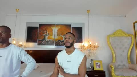 Snapshot of dereckandjake chatting on 23, 11, 2025 Dereck and Jake online show from 23, 11, 2025