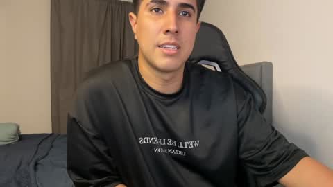 Dereck online show from 4, 12, 2024