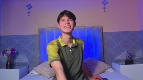 Snapshot of derek_sinn chatting on 24, 2, 2026 derek_sinn online show from 24, 2, 2026