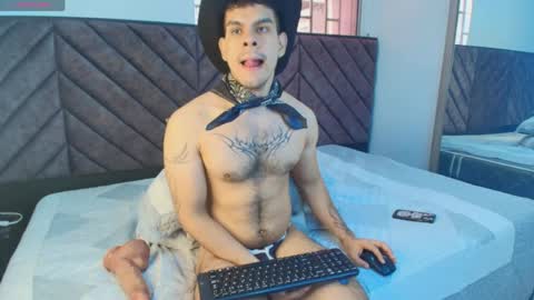Snapshot of derek_voss chatting on 6, 5, 2026 derek_voss online show from 6, 5, 2026