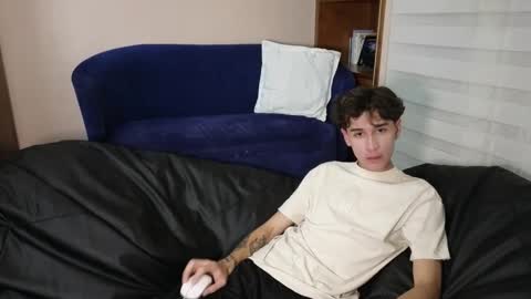 Derek online show from 11, 11, 2025