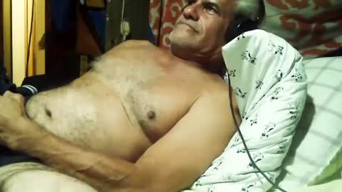 Snapshot of derick1961 chatting on 30, 9, 2025 derick1961 online show from 30, 9, 2025