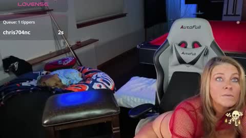 Derrick 52 and Brittany 50 online show from 21, 10, 2025