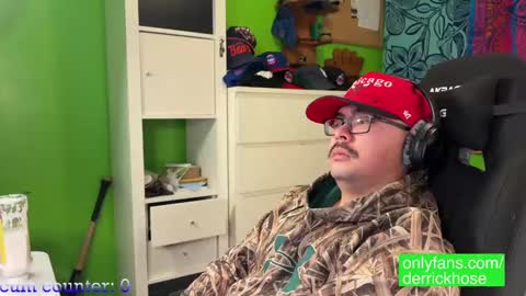 Snapshot of derrick_hose chatting on 10, 1, 2025 Derrick Hose online show from 10, 1, 2025