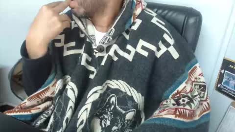 Snapshot of derrik_ chatting on 1, 10, 2025 online show from 1, 10, 2025