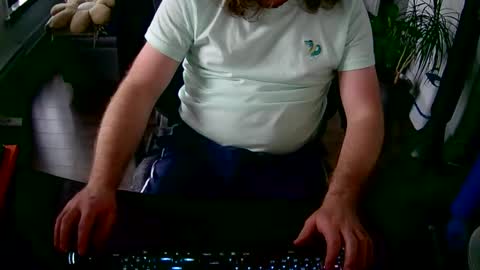 Snapshot of desdisdes chatting on 26, 5, 2026 desdisdes online show from 26, 5, 2026