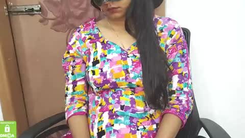 Eva and Adam online show from 5, 3, 2025