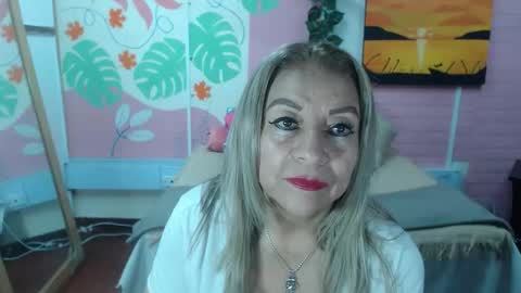 Snapshot of desire_latin chatting on 8, 11, 2025 VALERIA online show from 8, 11, 2025