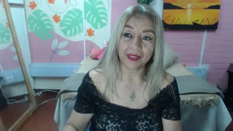 Snapshot of desire_latin chatting on 1, 12, 2025 VALERIA online show from 1, 12, 2025