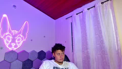 Snapshot of desireduo_tgn chatting on 18, 1, 2025 TORI AND MR. BEAR online show from 18, 1, 2025