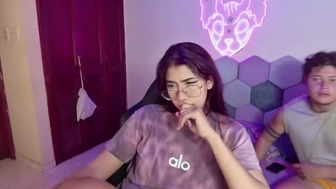 Snapshot of desireduo_tgn chatting on 22, 2, 2025 TORI AND MR. BEAR online show from 22, 2, 2025