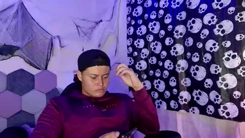 Snapshot of desireduo_tgn chatting on 18, 10, 2025 TORI AND MR. BEAR online show from 18, 10, 2025