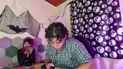 Snapshot of desireduo_tgn chatting on 24, 10, 2025 TORI AND MR. BEAR online show from 24, 10, 2025