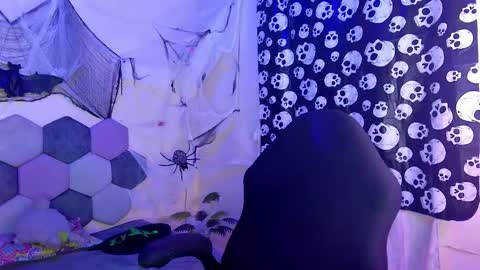 Snapshot of desireduo_tgn chatting on 24, 10, 2025 TORI AND MR. BEAR online show from 24, 10, 2025