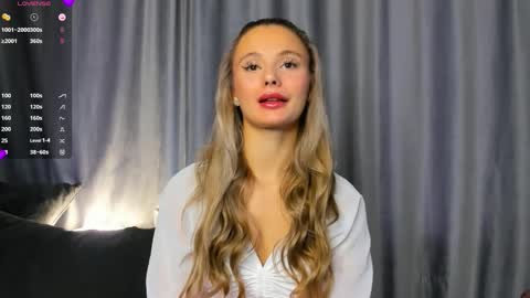 Snapshot of desireeclipse chatting on 5, 11, 2025 Willow online show from 5, 11, 2025