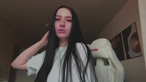 Snapshot of desireespady chatting on 14, 5, 2026 Kira online show from 14, 5, 2026